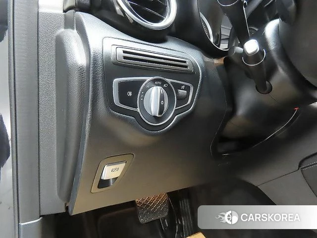 Mercedes-Benz GLC-Class X253 2018 Черный из Кореи, фото 4
