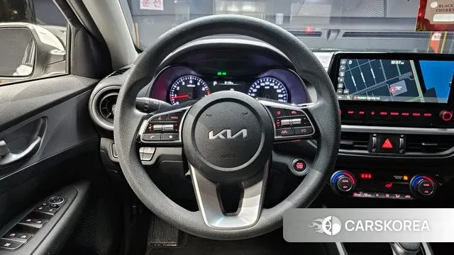 Kia The New K3 2nd generation 2021 Белый из Кореи, фото 4