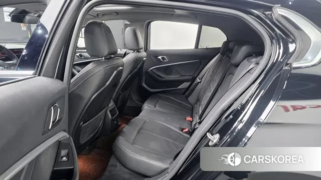 BMW 1 Series (F40) 2022 Черный из Кореи, фото 4