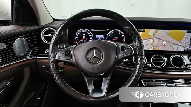 Mercedes-Benz E-Class W213 2018 Белый из Кореи, фото 4