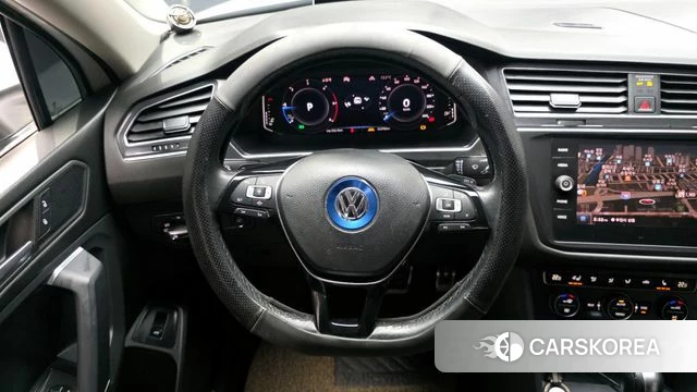 Volkswagen Tiguan Allspace 2020 Белый из Кореи, фото 4