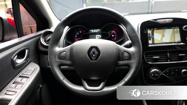 Renault Korea (Samsung) Clio 2019 Красный из Кореи, фото 4