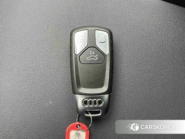 Audi Q5L 2024 Черный из Китая, фото 4