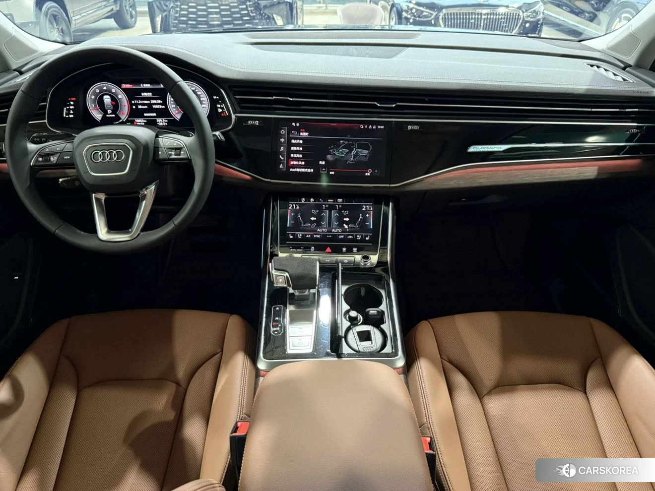 Audi Q7 2022 Черный из Китая, фото 4