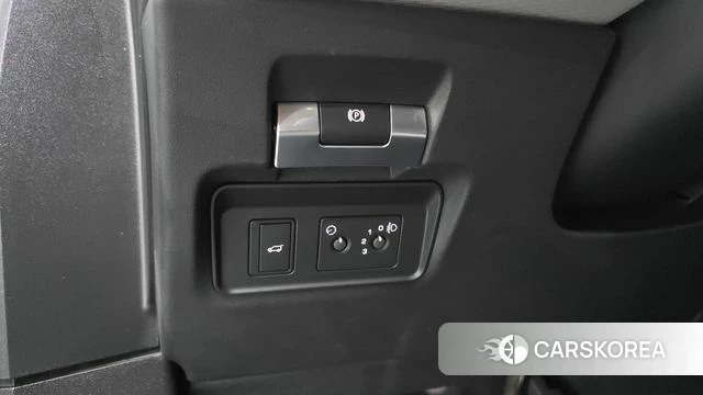 Land Rover Range Rover Evoque 2nd Generation 2021 Белый из Кореи, фото 4