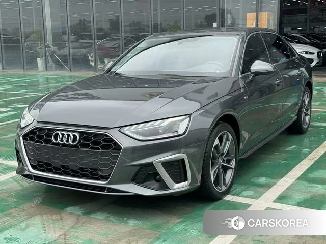Audi A4L 2021 Темно-серый из Китая, фото 4