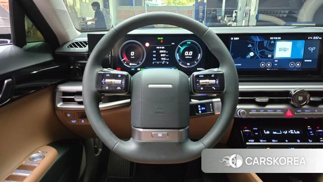 Hyundai Grandeur Hybrid (GN7) 2023 Серебристо-серый из Кореи, фото 4