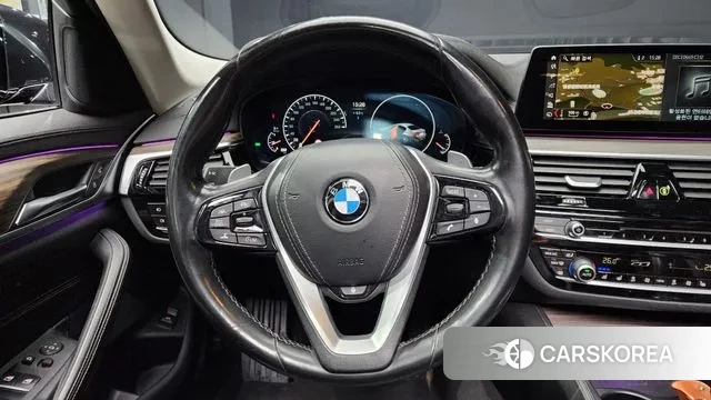 BMW 5 Series (G30) 2019 Черный из Кореи, фото 4