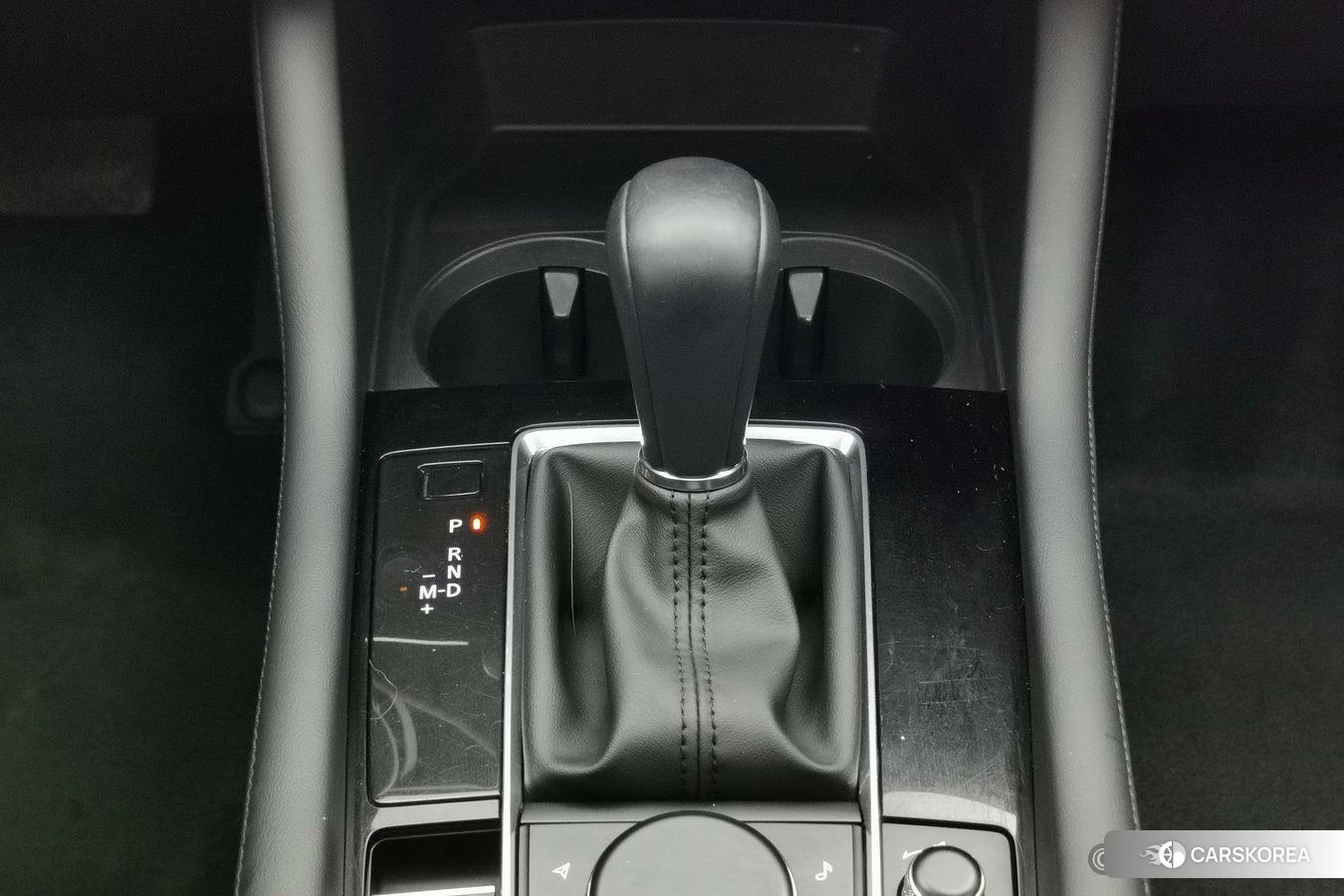 Mazda 3 2023 Красный из Китая, фото 4
