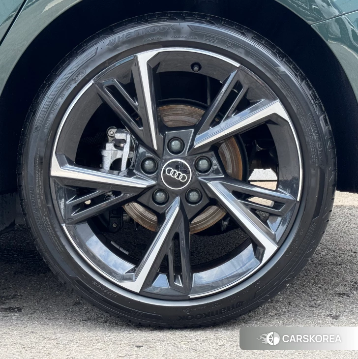 Audi A3 2023 Зеленый из Китая, фото 4