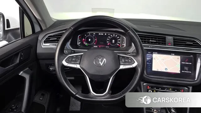 Volkswagen Tiguan second Generation 2022 Белый из Кореи, фото 4
