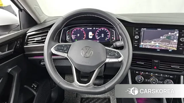 Volkswagen 7th Generation of Jetta 2023 Белый из Кореи, фото 4