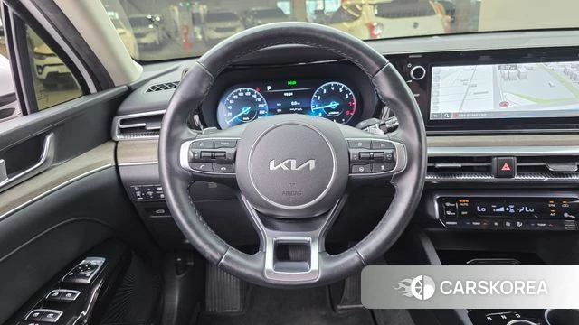 Kia K5 3rd generation 2023 Белый из Кореи, фото 4