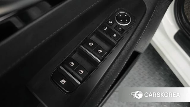 Kia The New K3 2nd generation 2023 Белый из Кореи, фото 4