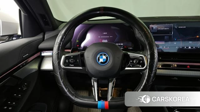 BMW i5 (G60) 2024 Белый из Кореи, фото 4
