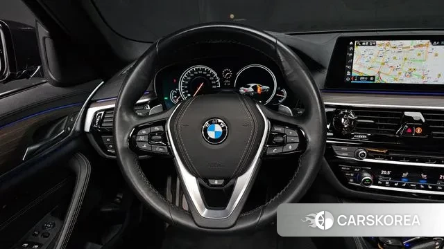 BMW 5 Series (G30) 2018 Черный из Кореи, фото 4