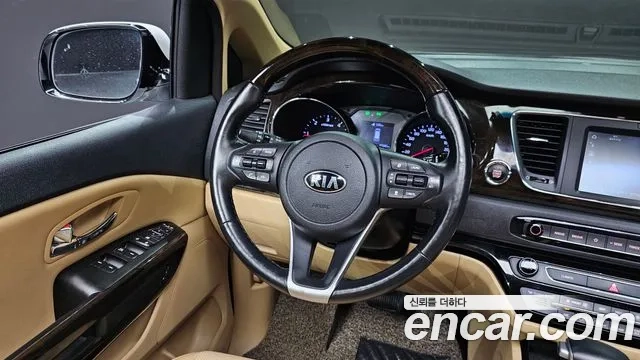 Kia The New Carnival 2019 Белый из Кореи, фото 4