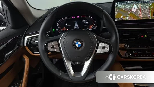 BMW 5 Series (G30) id 3011526 из Кореи 4