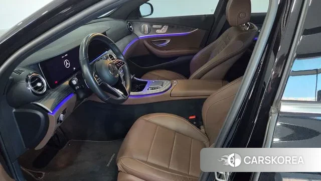 Mercedes-Benz E-Class W213 2023 Черный из Кореи, фото 4