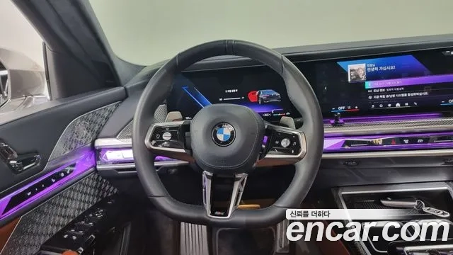 BMW 7 Series (G70) 2023 Черный двухцветный из Кореи, фото 4