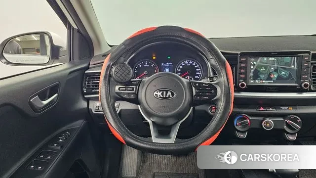 Kia Stonic 2019 Белый из Кореи, фото 4