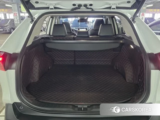 Toyota RAV4 5th Generation 2023 Белый из Кореи, фото 4