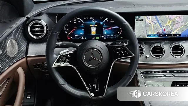 Mercedes-Benz E-Class W213 2022 Белый из Кореи, фото 4