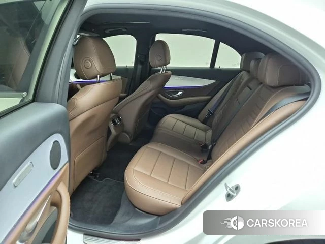 Mercedes-Benz E-Class W213 2021 Белый из Кореи, фото 4