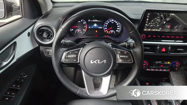 Kia The New K3 2nd generation 2022 Серебристо-серый из Кореи, фото 4