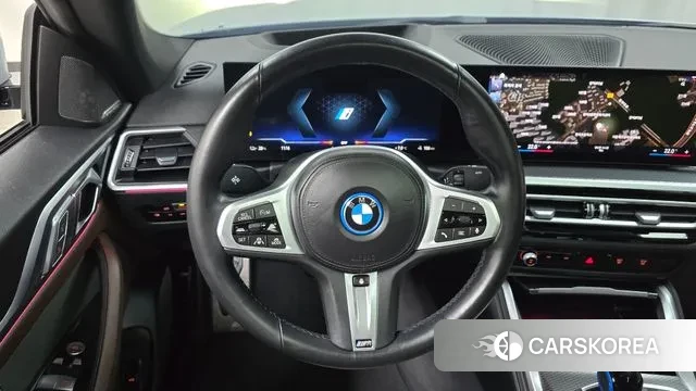 BMW i4 2022 Серебристо-серый из Кореи, фото 4