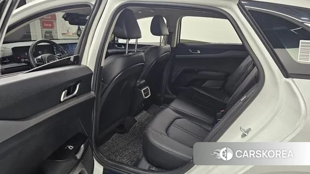 Kia The New K5 3rd generation 2024 Белый из Кореи, фото 4