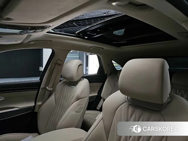 Genesis GV70 2024 Белый из Кореи, фото 4