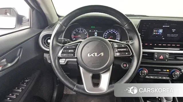 Kia The New K3 2nd generation 2021 Белый из Кореи, фото 4