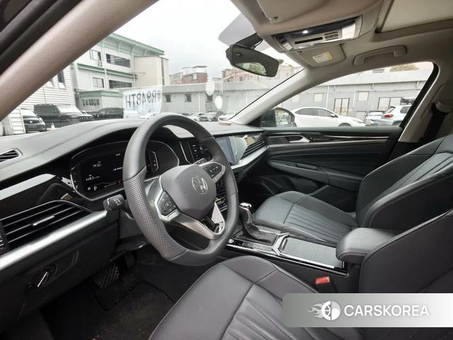Volkswagen Passat 2026 Черный из Китая, фото 4