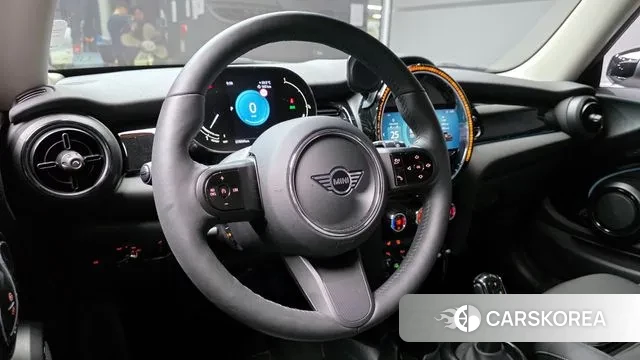 Mini Cooper 2023 Серебристо-серый из Кореи, фото 4