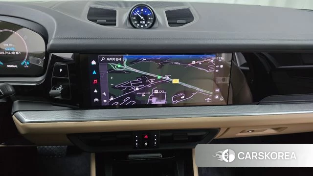 Porsche Cayenne (PO536) 2024 Серебристо-серый из Кореи, фото 4