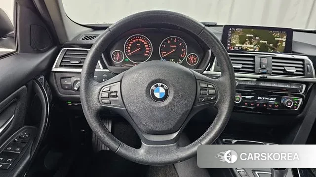 BMW 3 Series (F30) 2018 Белый из Кореи, фото 4