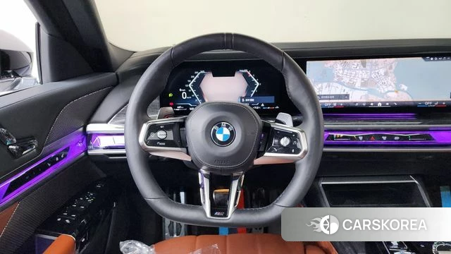 BMW 7 Series (G70) 2023 Черный из Кореи, фото 4