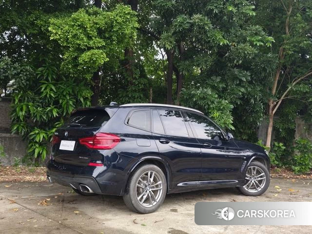 BMW X3 2021 Черный из Китая, фото 4