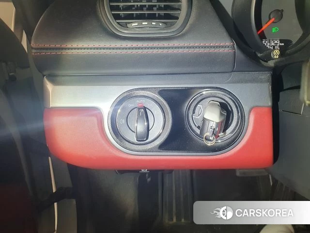 Porsche 718 Boxster 2019 Серебристо-серый из Кореи, фото 4