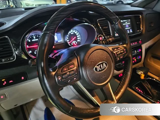Kia The New Carnival 2019 Черный из Кореи, фото 4