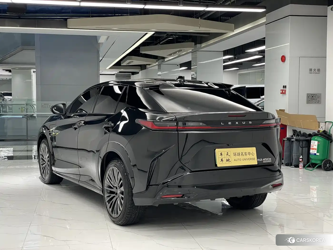 Lexus RZ 2023 Черный из Китая, фото 4
