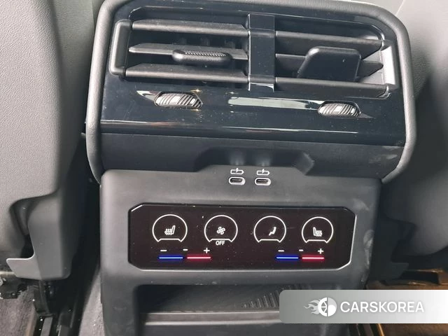BMW 5 Series (G60) 2023 Белый из Кореи, фото 4