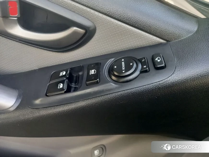 Hyundai The New Grand Starex 2018 Белый из Кореи, фото 4