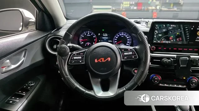 Kia The New K3 2nd generation 2022 Белый из Кореи, фото 4