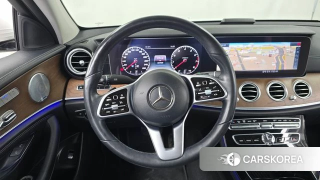 Mercedes-Benz E-Class W213 2018 Белый из Кореи, фото 4