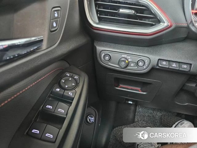 Chevrolet (GM Daewoo) Trailblazer 2023 Черный из Кореи, фото 4