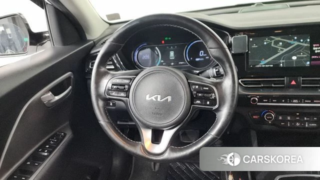 Kia Niro Plus 2022 Белый из Кореи, фото 4