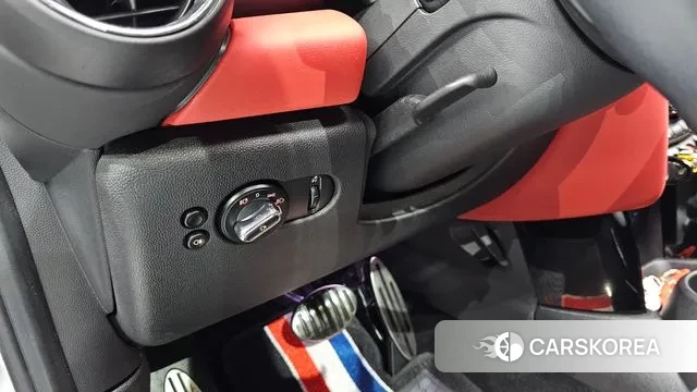 Mini Cooper S 2021 Серебряный из Кореи, фото 4