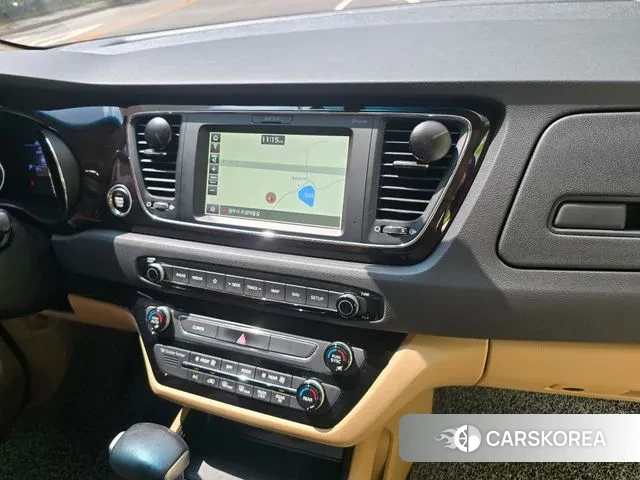 Kia The New Carnival 2019 Белый из Кореи, фото 4